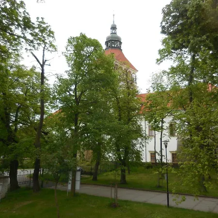 Apartman U Zamku Smecno Exterior photo