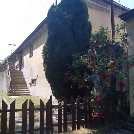 Apartman U Zamku Smecno Exterior photo